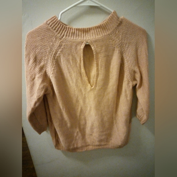 Forever 21 Women's Sweater, Key Whole Back, Size (M) Medium Color Pink - Picture 2 of 4